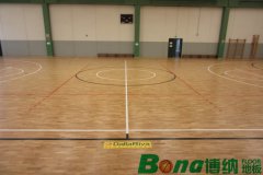 運(yùn)動(dòng)木地板價(jià)格是多少？